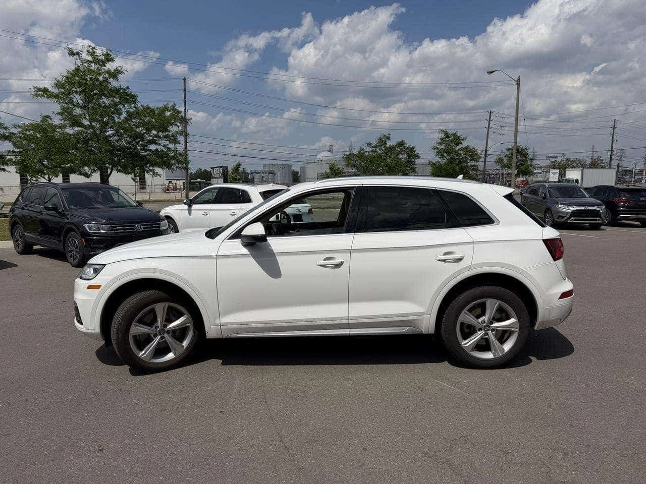 Audi Q5 * PROGRESSIV AWD LEATHER PAN/ROOF NAV B/SPOT CAMER, снимка 4 - Автомобили и джипове - 55153827