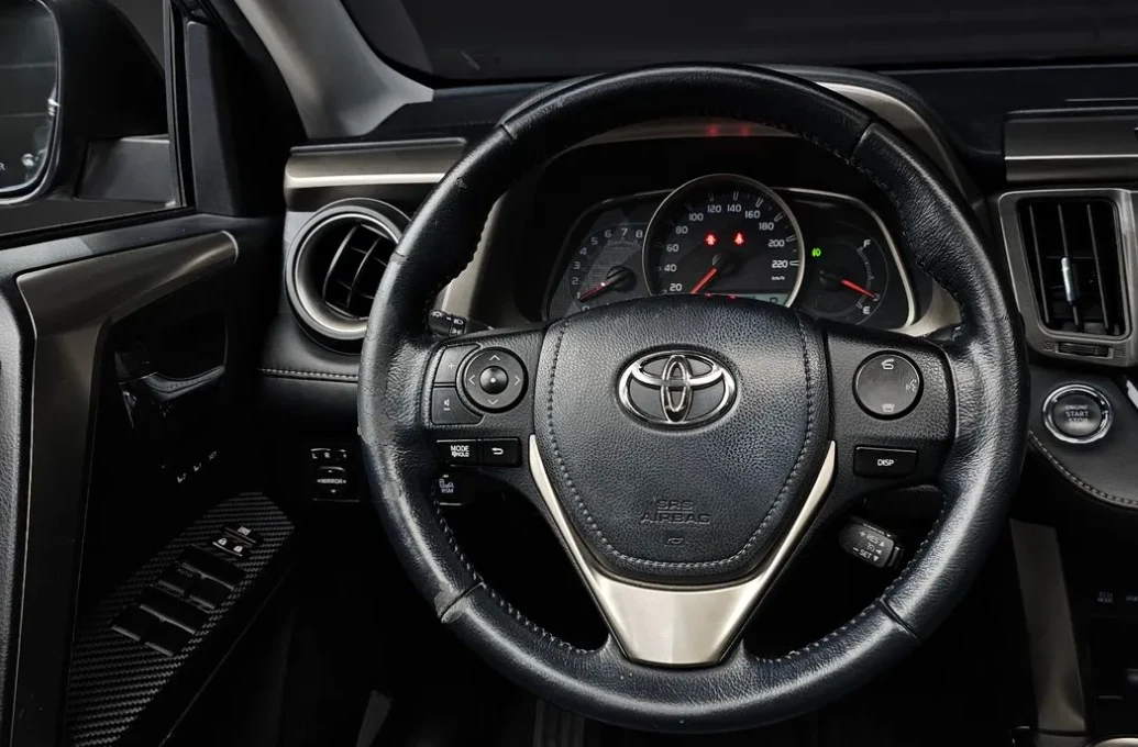 Toyota Rav4 2.5 Бензин 4х4, снимка 4 - Автомобили и джипове - 55279565
