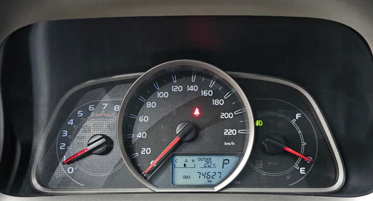 Toyota Rav4 2.5 Бензин 4х4, снимка 5 - Автомобили и джипове - 55279565