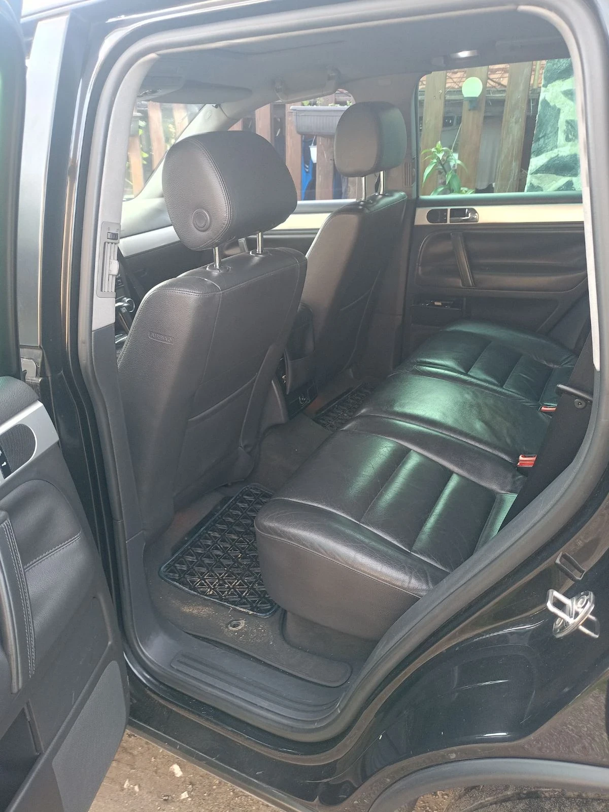 VW Touareg, снимка 5 - Автомобили и джипове - 55599172