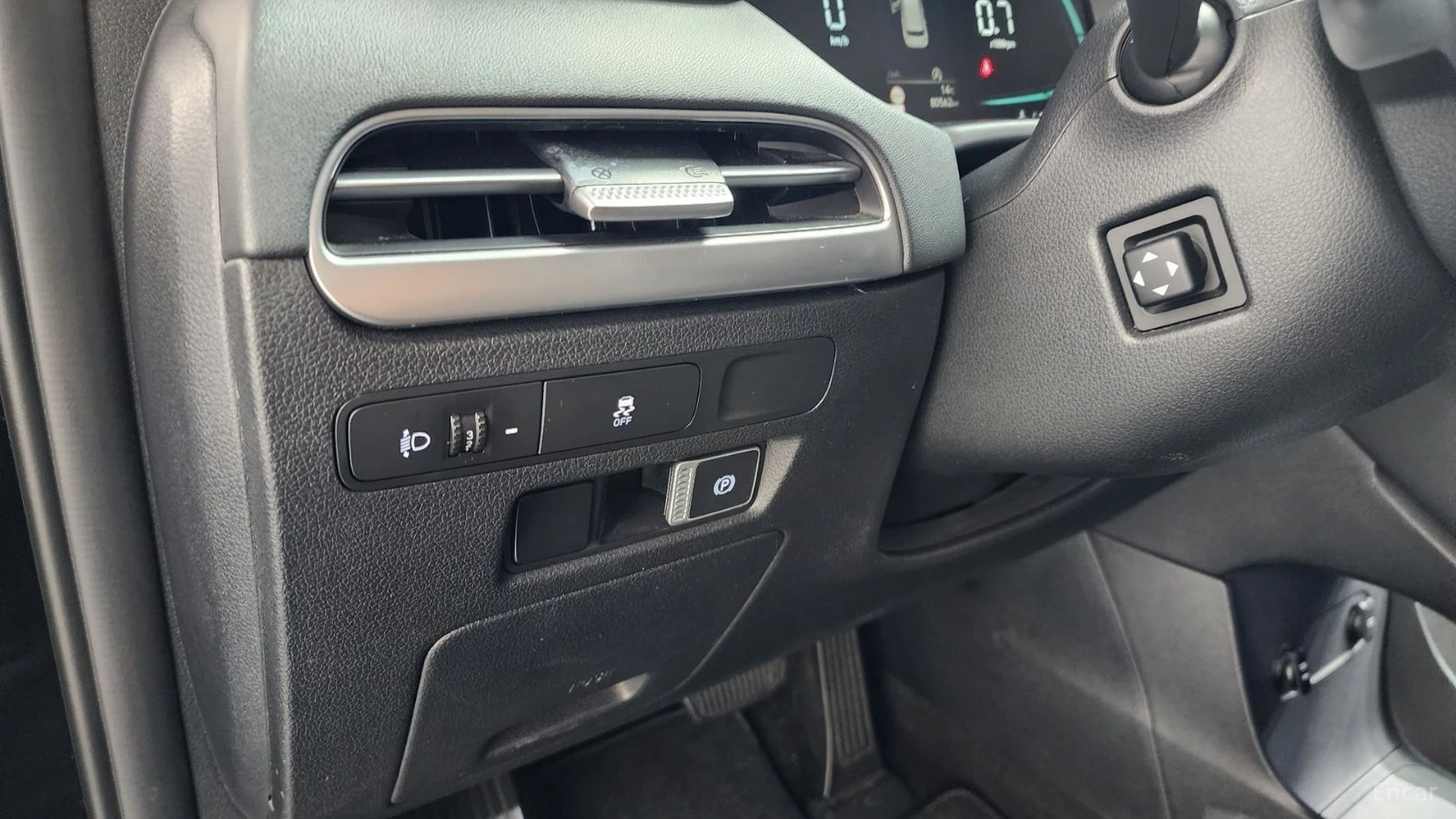 Hyundai Palisade * ПАНО* KEYLESS* Camera* ПОДГРЕВ* LED* , снимка 13 - Автомобили и джипове - 55624223