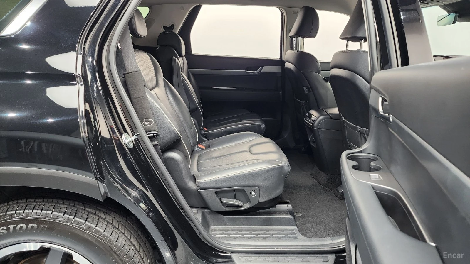 Hyundai Palisade * ПАНО* KEYLESS* Camera* ПОДГРЕВ* LED* , снимка 11 - Автомобили и джипове - 55624223
