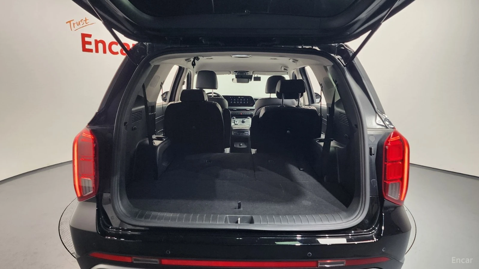 Hyundai Palisade * ПАНО* KEYLESS* Camera* ПОДГРЕВ* LED* , снимка 17 - Автомобили и джипове - 55624223