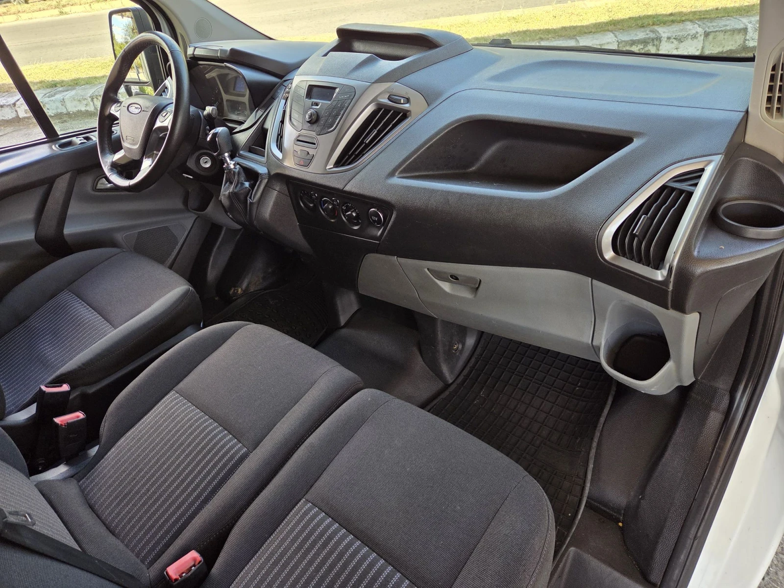 Ford Transit Custom 2, 2 cdti 122 hp, снимка 16 - Бусове и автобуси - 56127858