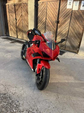 Ducati Panigale V4, снимка 2