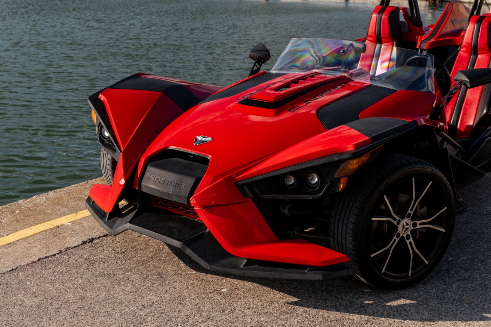 Polaris Slingshot, снимка 2 - Мотоциклети и мототехника - 55976681