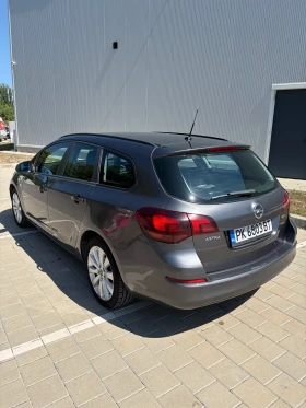 Opel Astra J Sport Tourer, снимка 4