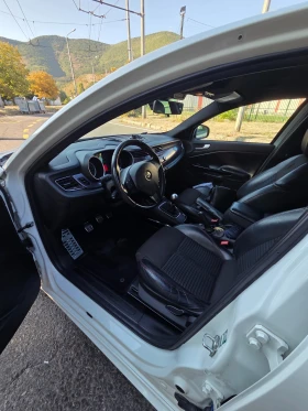 Alfa Romeo Giulietta 2000 JTDm-2, снимка 9