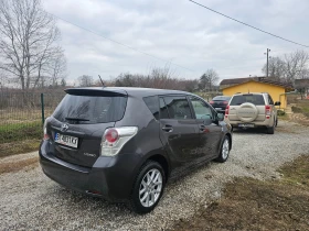 Toyota Verso като нова Verso , снимка 3