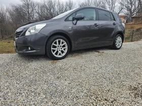 Toyota Verso като нова Verso , снимка 4