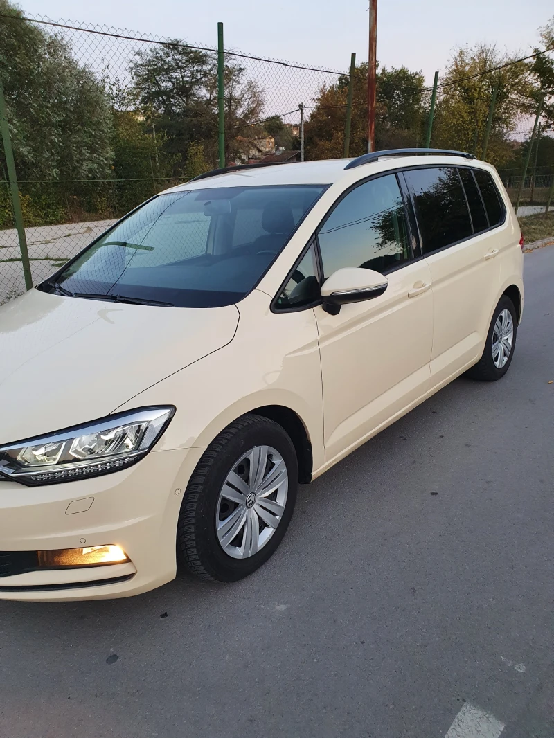 VW Touran 2.0 TDI , снимка 3 - Автомобили и джипове - 47371271