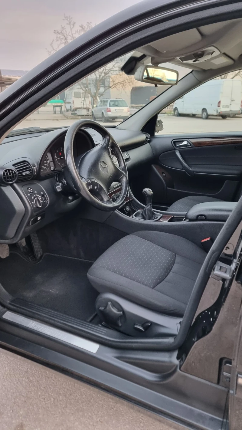 Mercedes-Benz C 220 220CDI, снимка 7 - Автомобили и джипове - 48270466