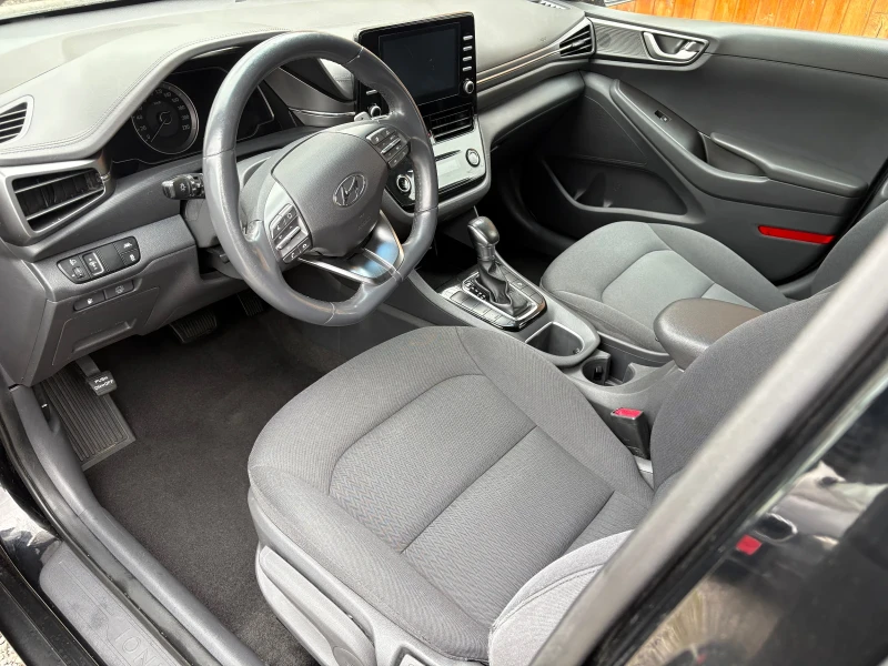 Hyundai Ioniq 1.6i Blue-Drive/ hybrid , снимка 7 - Автомобили и джипове - 52695471
