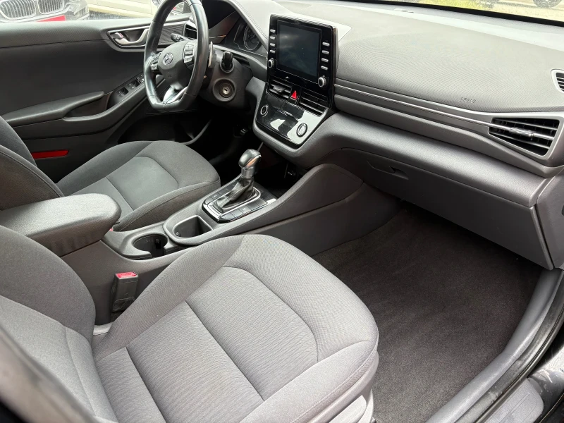 Hyundai Ioniq 1.6i Blue-Drive/ hybrid , снимка 8 - Автомобили и джипове - 52695471