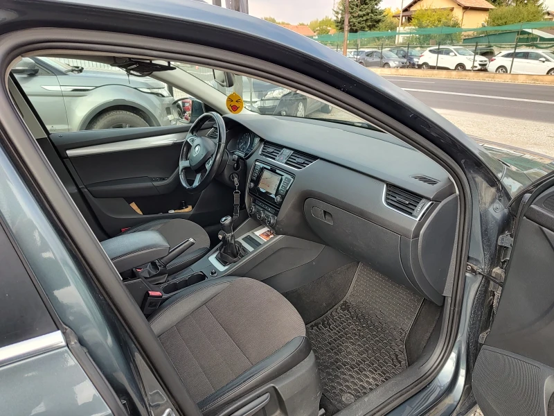 Skoda Octavia 1.6TDI, снимка 12 - Автомобили и джипове - 52129984
