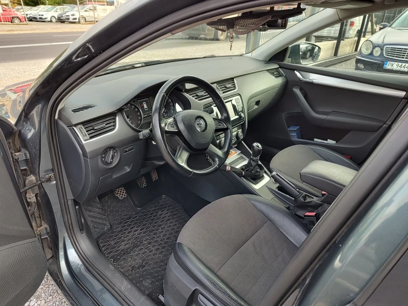 Skoda Octavia 1.6TDI, снимка 7 - Автомобили и джипове - 52129984