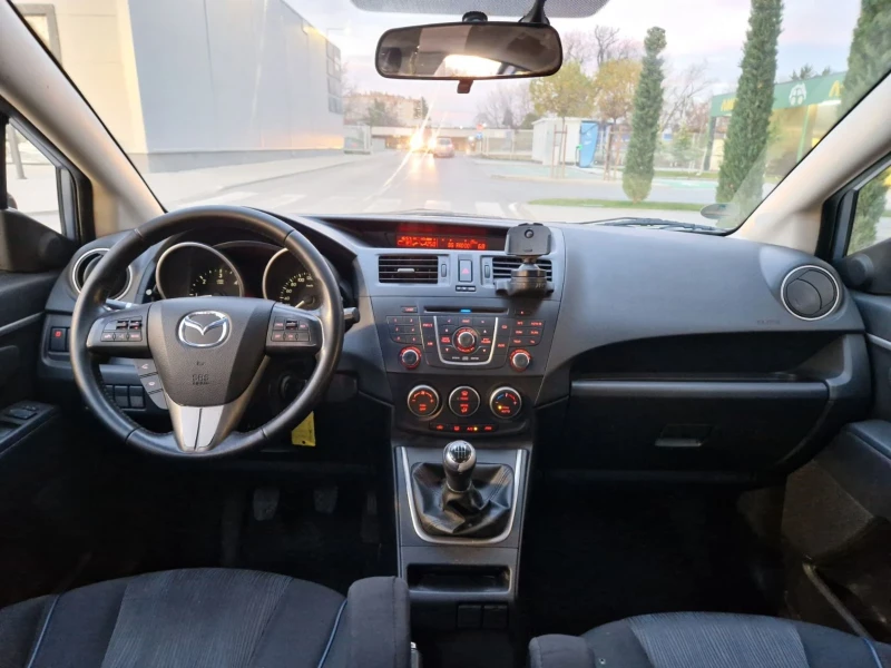 Mazda 5 1.6 дизел / 7 места , снимка 12 - Автомобили и джипове - 52541031