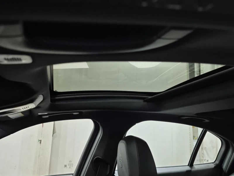 Alfa Romeo Giulia * TI SPORT * CARFAX * ЦЕНА ДО БГ, снимка 12 - Автомобили и джипове - 53395401