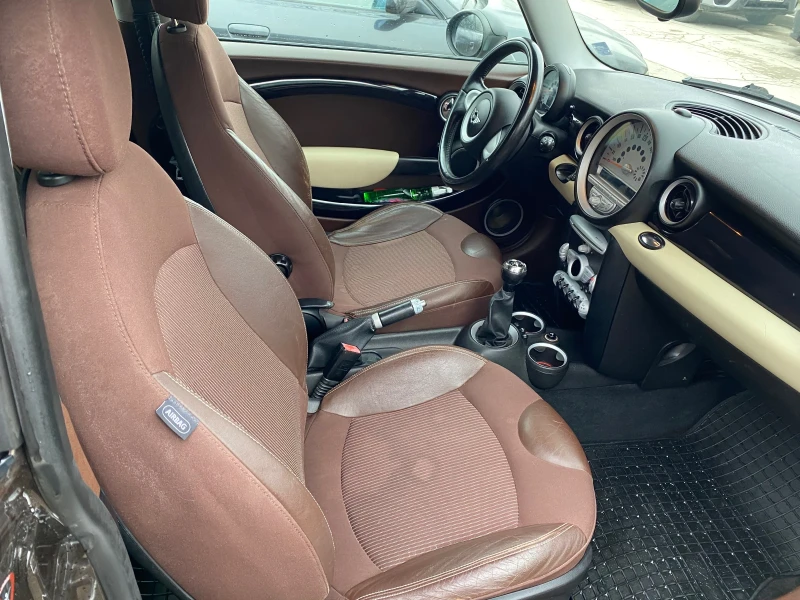 Mini Clubman 1.6i, снимка 8 - Автомобили и джипове - 53433771