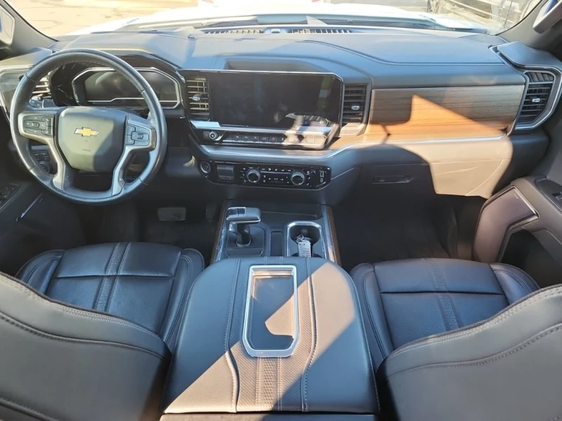 Chevrolet Silverado HIGH COUNTRY CREW CAB SHORT BED * Full! * CARFAX *, снимка 5 - Автомобили и джипове - 53439647