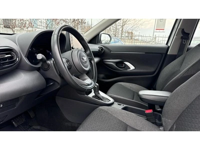 Toyota Yaris Cross 1.5P MULTIDRIVE S ACTIVE, снимка 12 - Автомобили и джипове - 49354530