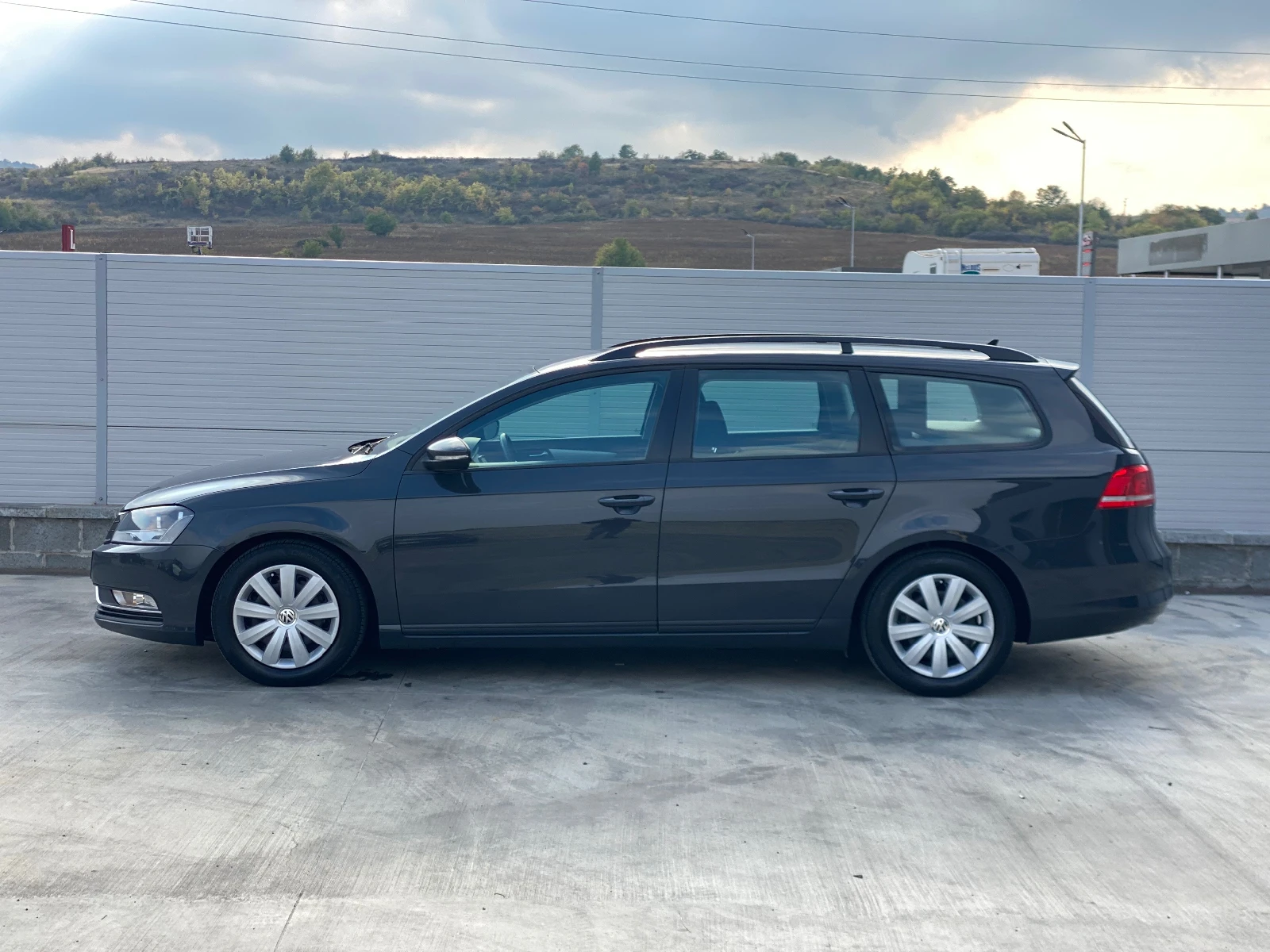 VW Passat 1.6 TDi EURO 5B TOP - изображение 8