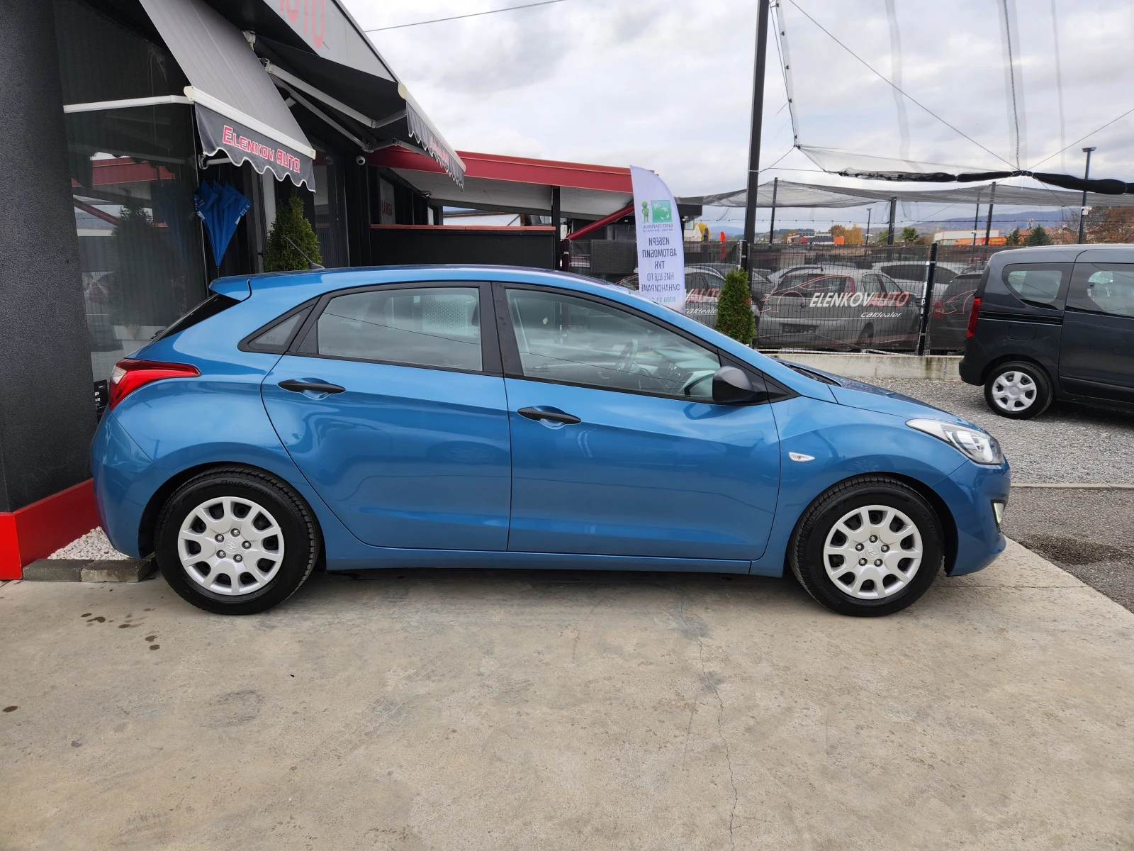 Hyundai I30 1.4i- 99к.с- EURO 5b -КЛИМАТИК - ШВЕЙЦАРИЯ - изображение 5