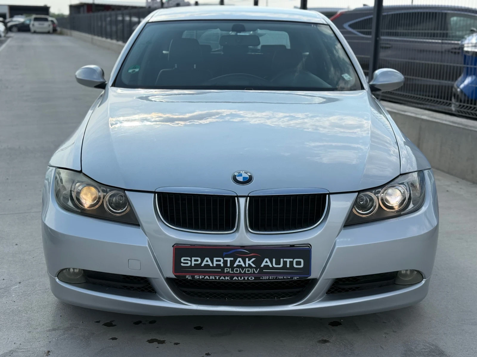 BMW 320 D* 2008г* АВТОМАТИК* КОЖА* НАВИ* 164к.с*  - изображение 2