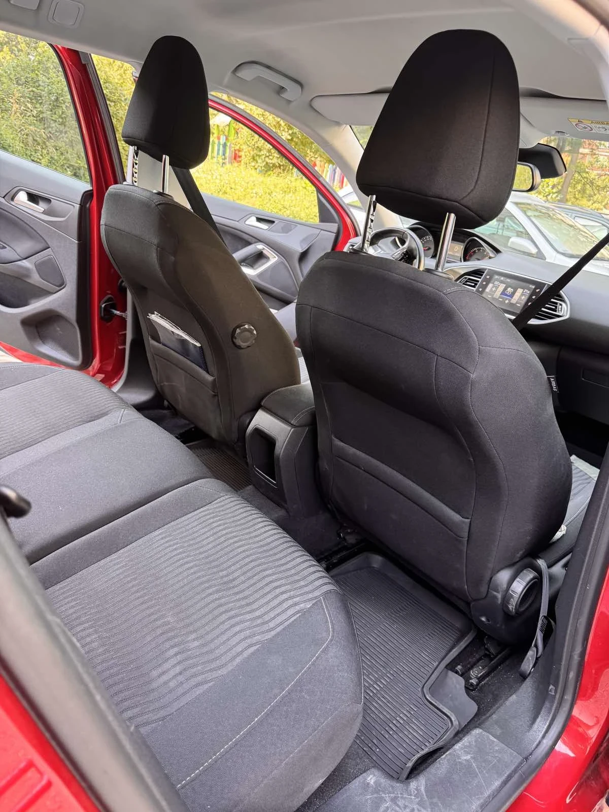 Peugeot 308 308 SW, ACTIVE, 1.2 e-THP 130 EAT6 - изображение 7