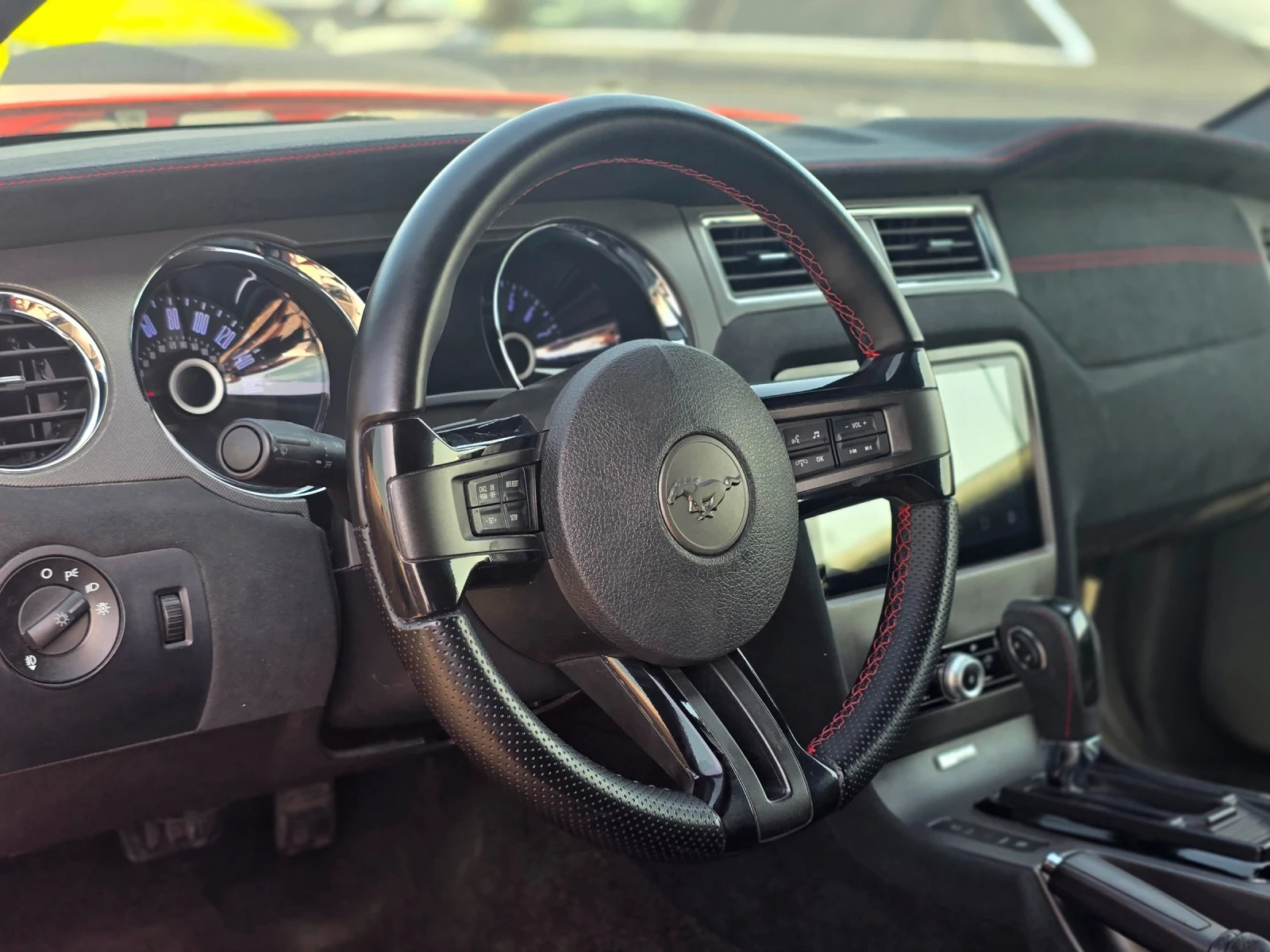 Ford Mustang SPECIAL - изображение 9