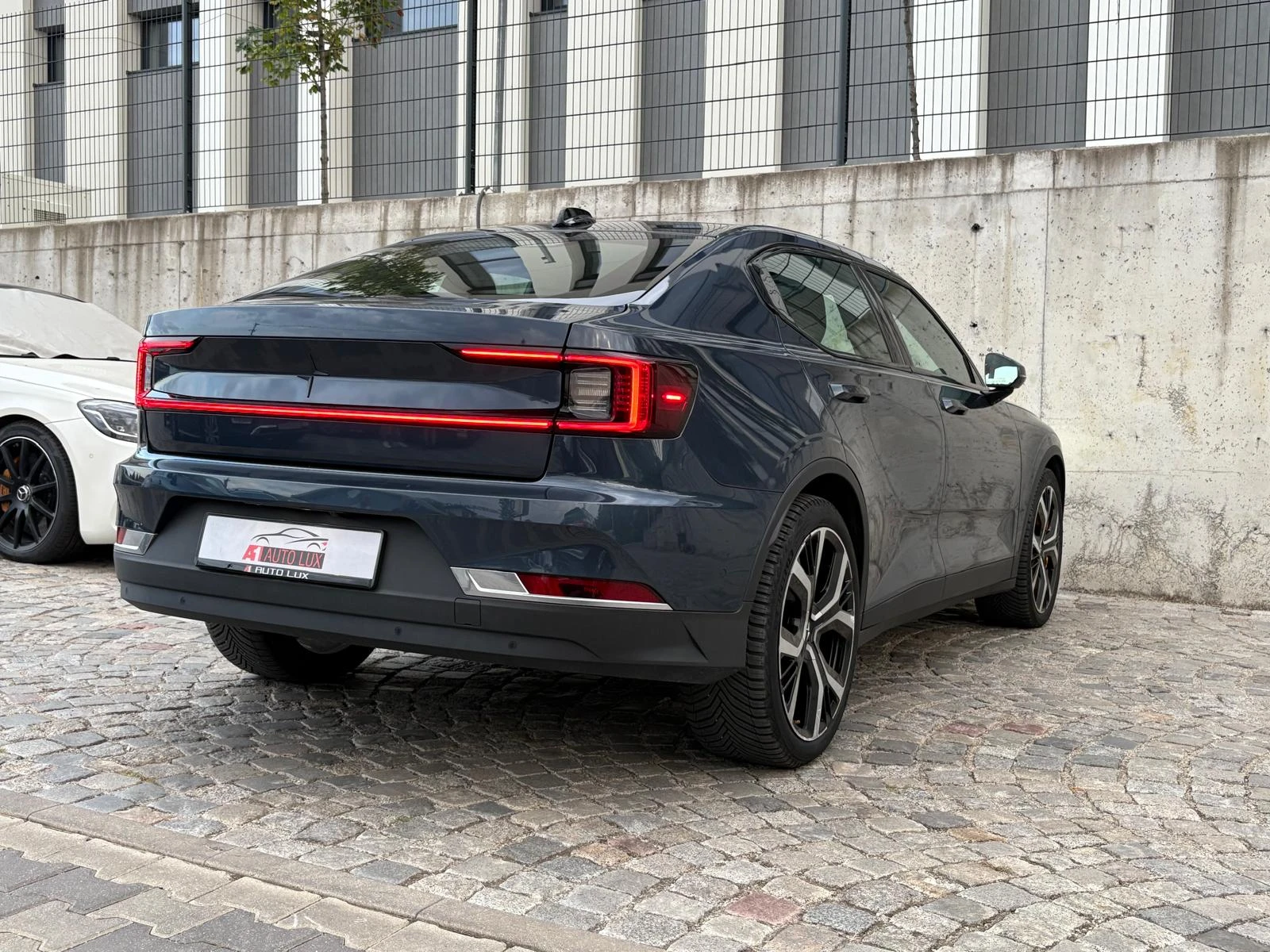Polestar Polestar Electric 2/Long Range/DUAL/Performance/360 /PANO/H&K/Full  - изображение 4