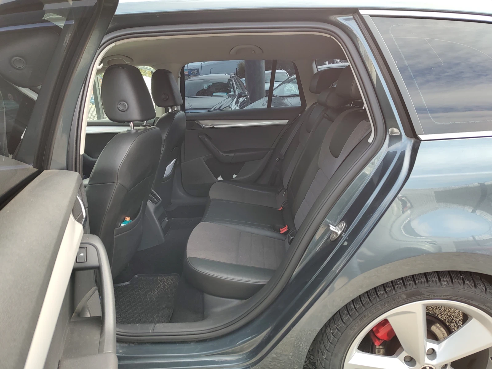 Skoda Octavia 1.6TDI - изображение 9