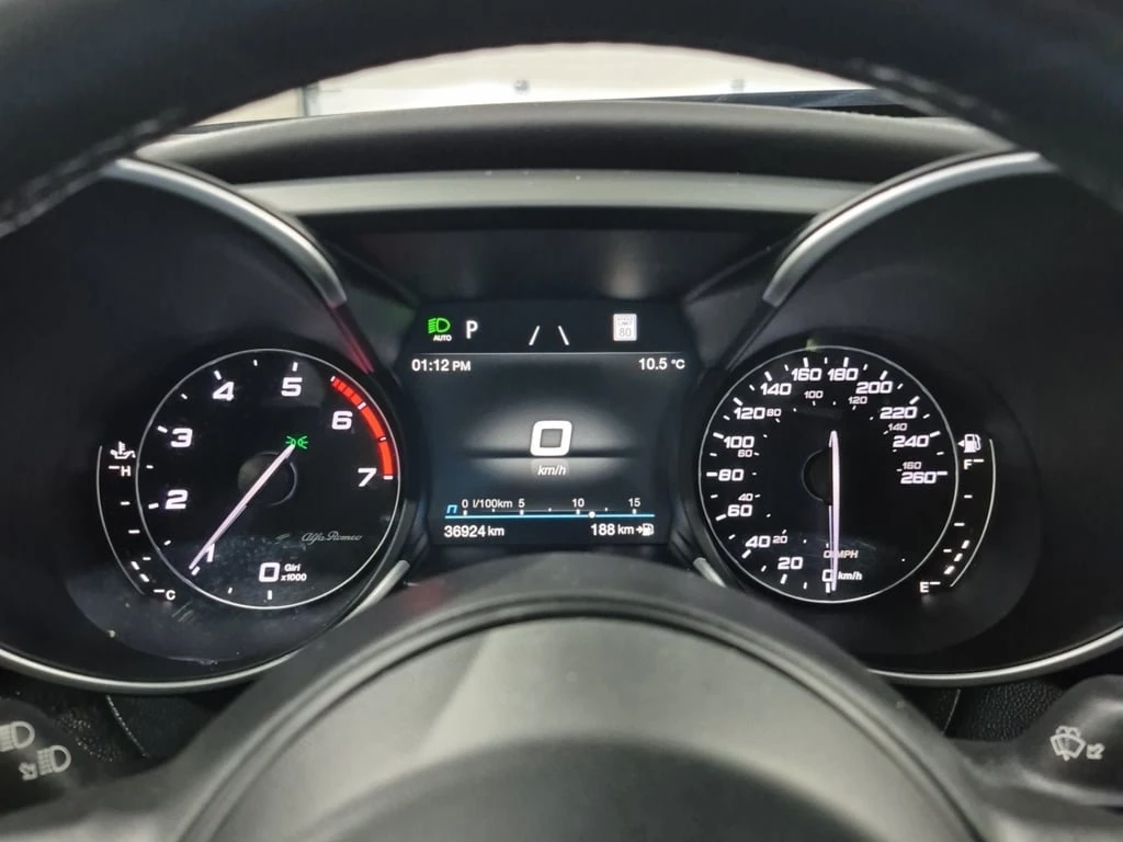 Alfa Romeo Giulia * TI SPORT * CARFAX * ЦЕНА ДО БГ - изображение 10