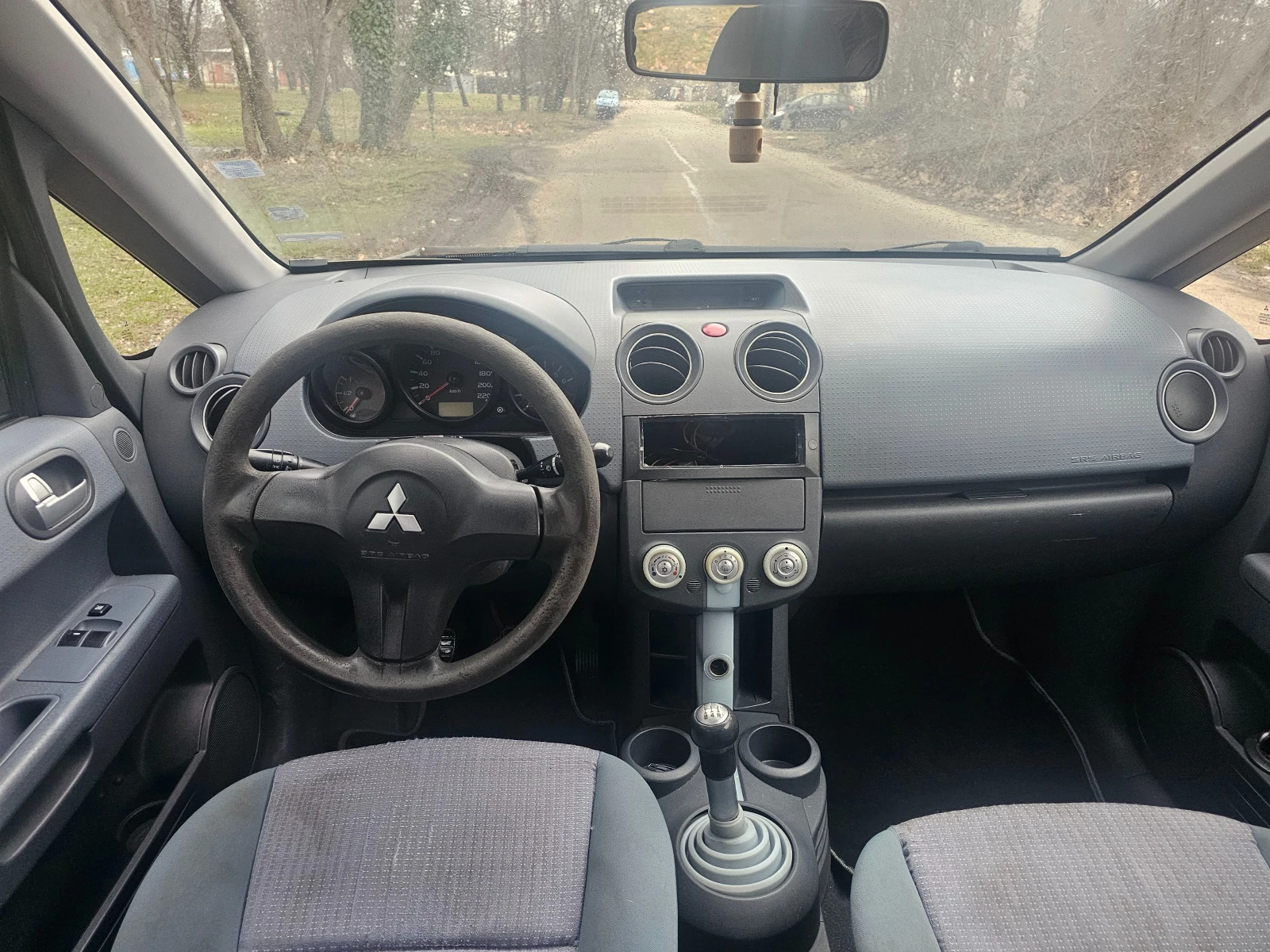 Mitsubishi Colt Газ инжекцион - изображение 9