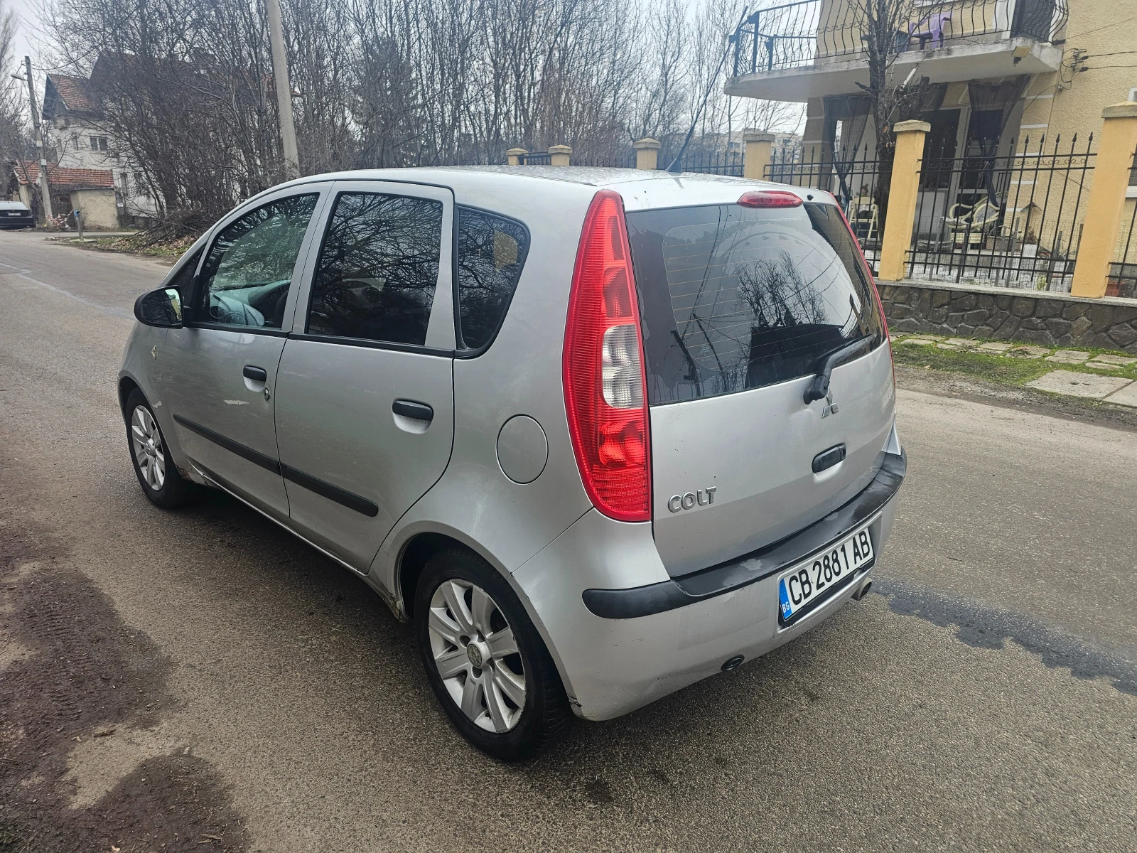 Mitsubishi Colt Газ инжекцион - изображение 6