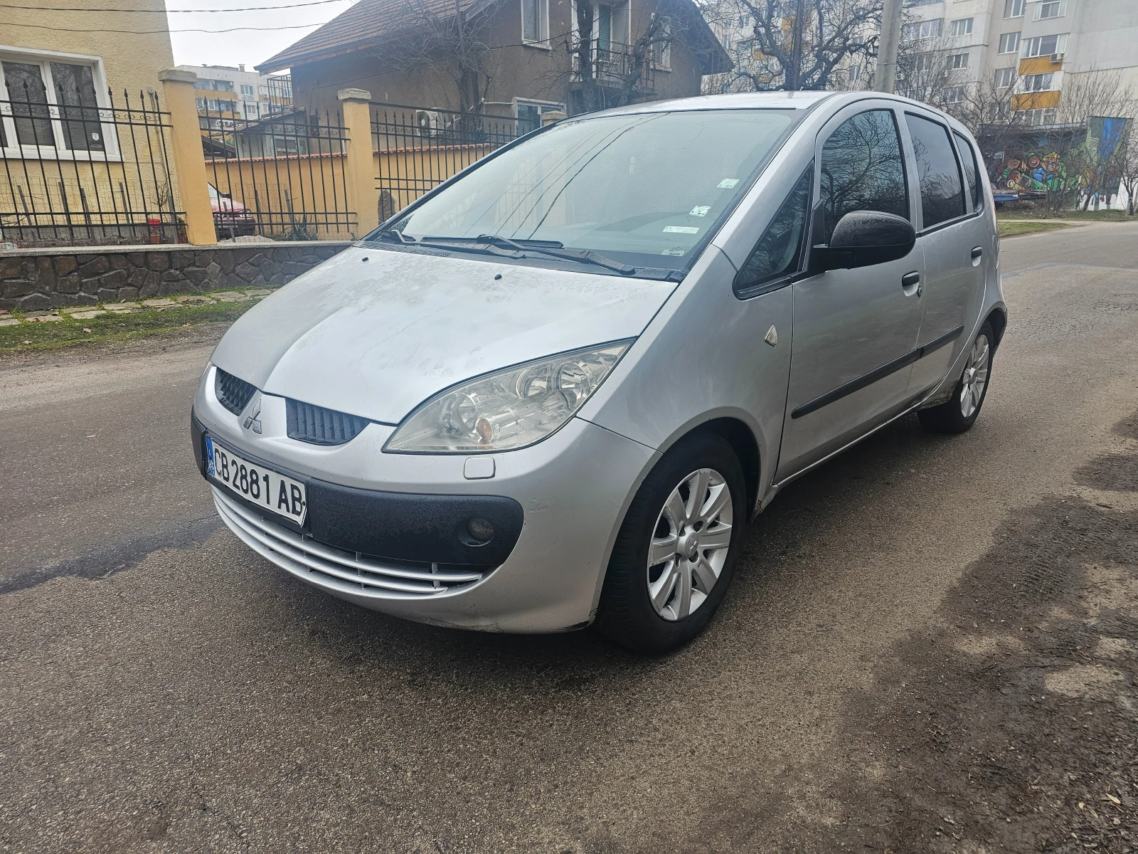 Mitsubishi Colt Газ инжекцион - изображение 8