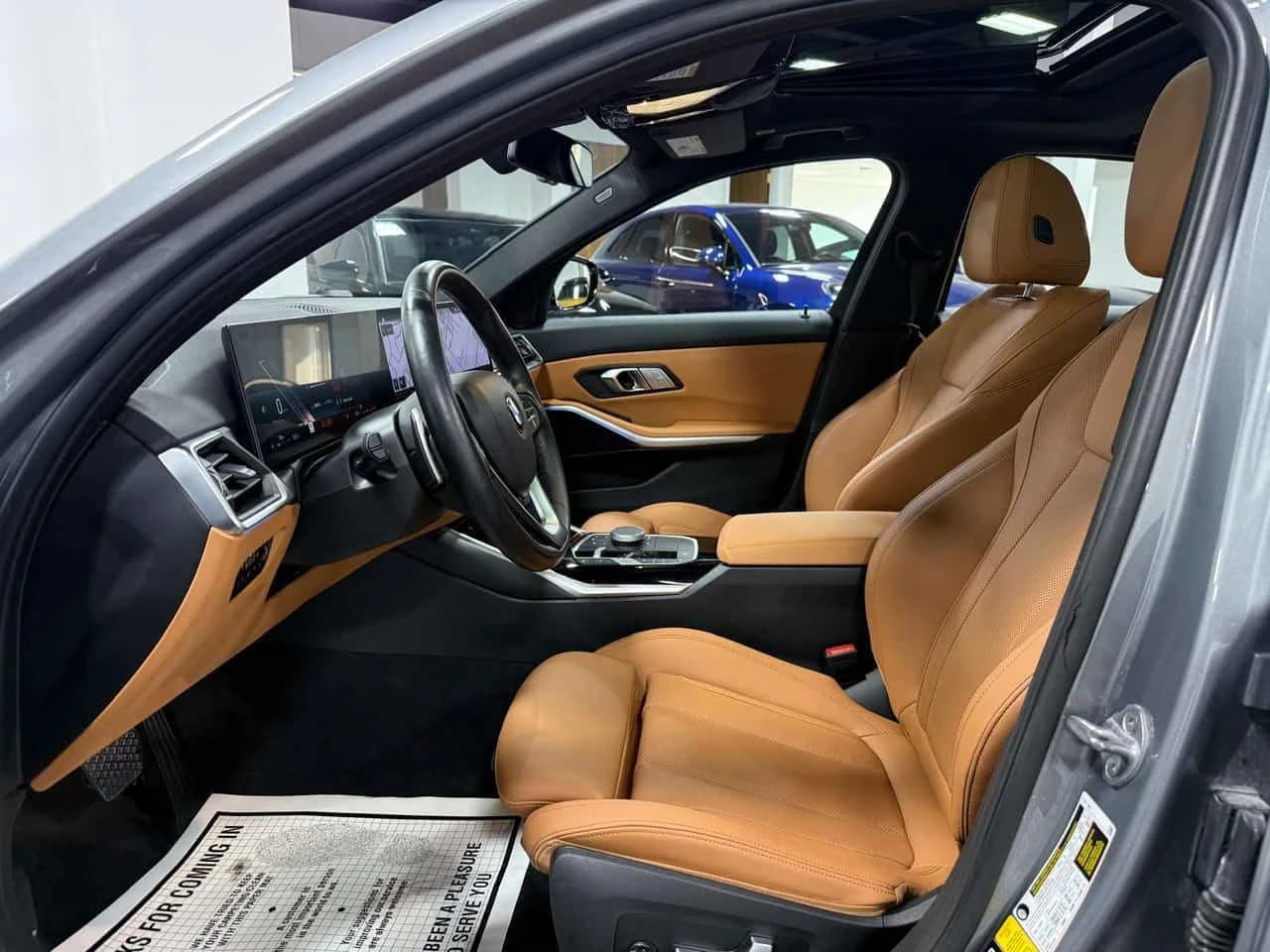 BMW 330 * 330i xDrive * CARFAX * ���� �� �� | Mobile.bg � ����������� 16