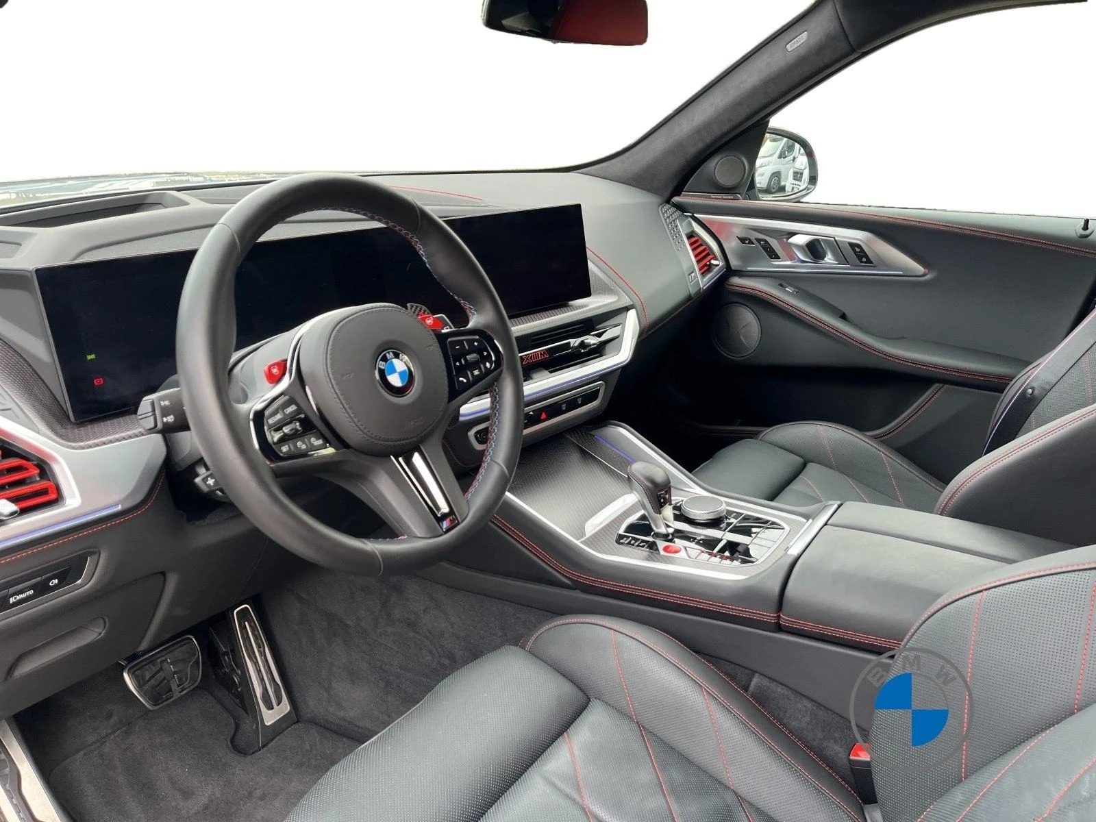 BMW XM LABEL/748 HP/PLUG-IN/CARBON/H&K/ICONIC GLOW/, снимка 9 - Автомобили и джипове - 53811114