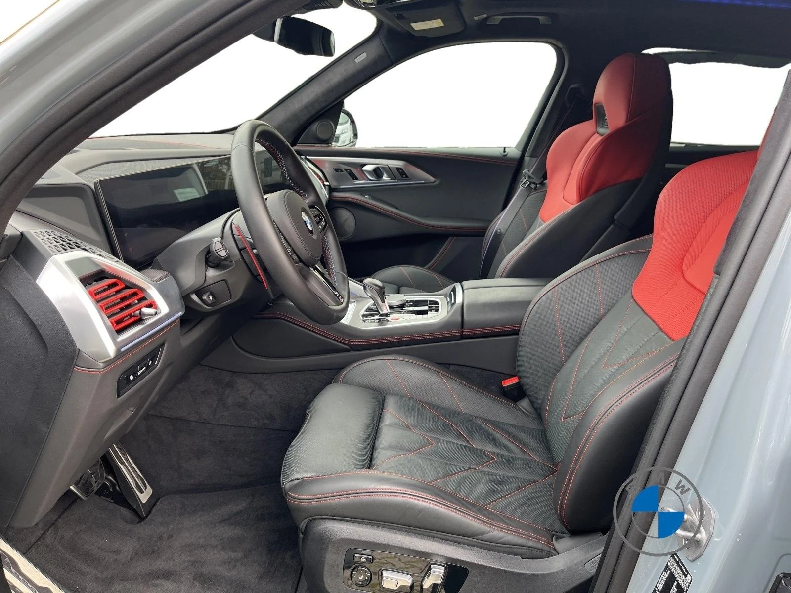 BMW XM LABEL/748 HP/PLUG-IN/CARBON/H&K/ICONIC GLOW/, снимка 7 - Автомобили и джипове - 53811114