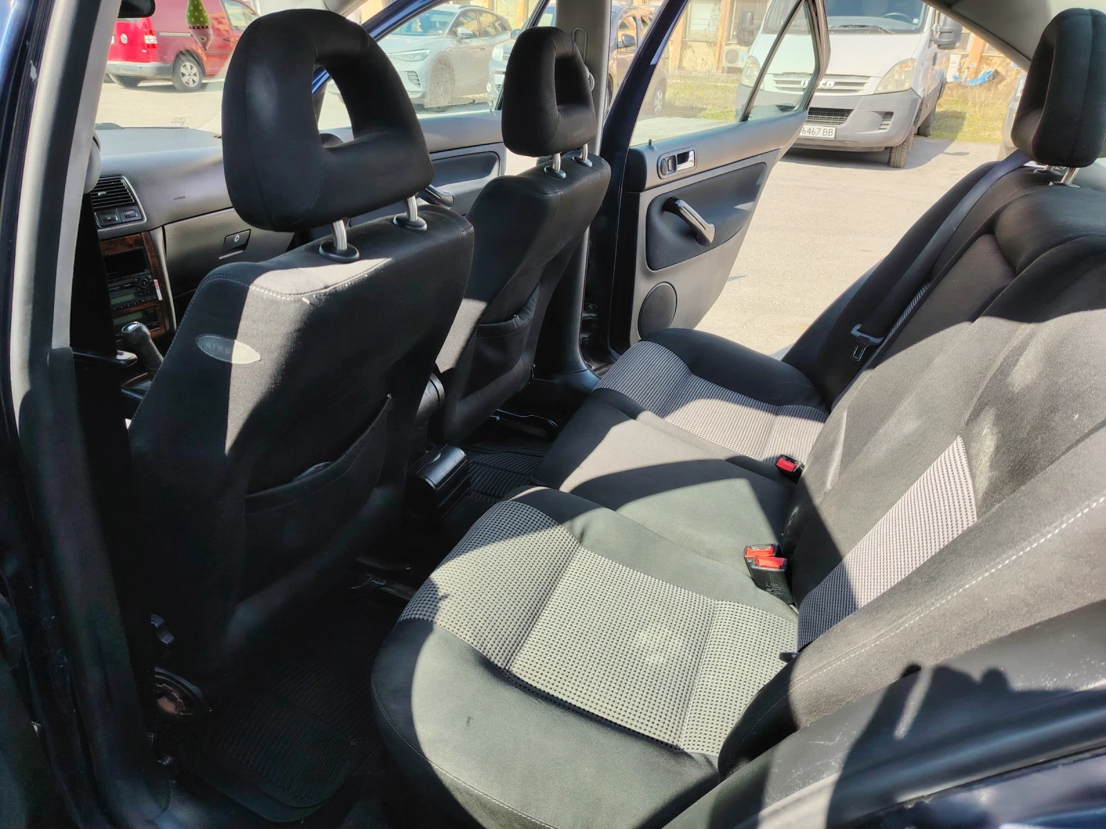 VW Bora, снимка 10 - Автомобили и джипове - 53837850