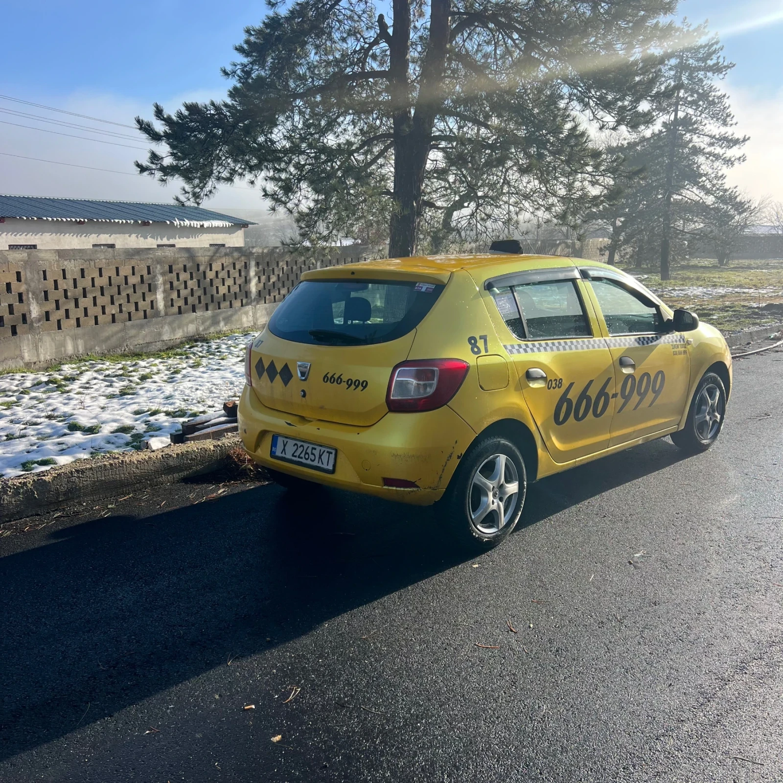 Dacia Sandero Такси, снимка 3 - Автомобили и джипове - 53987524