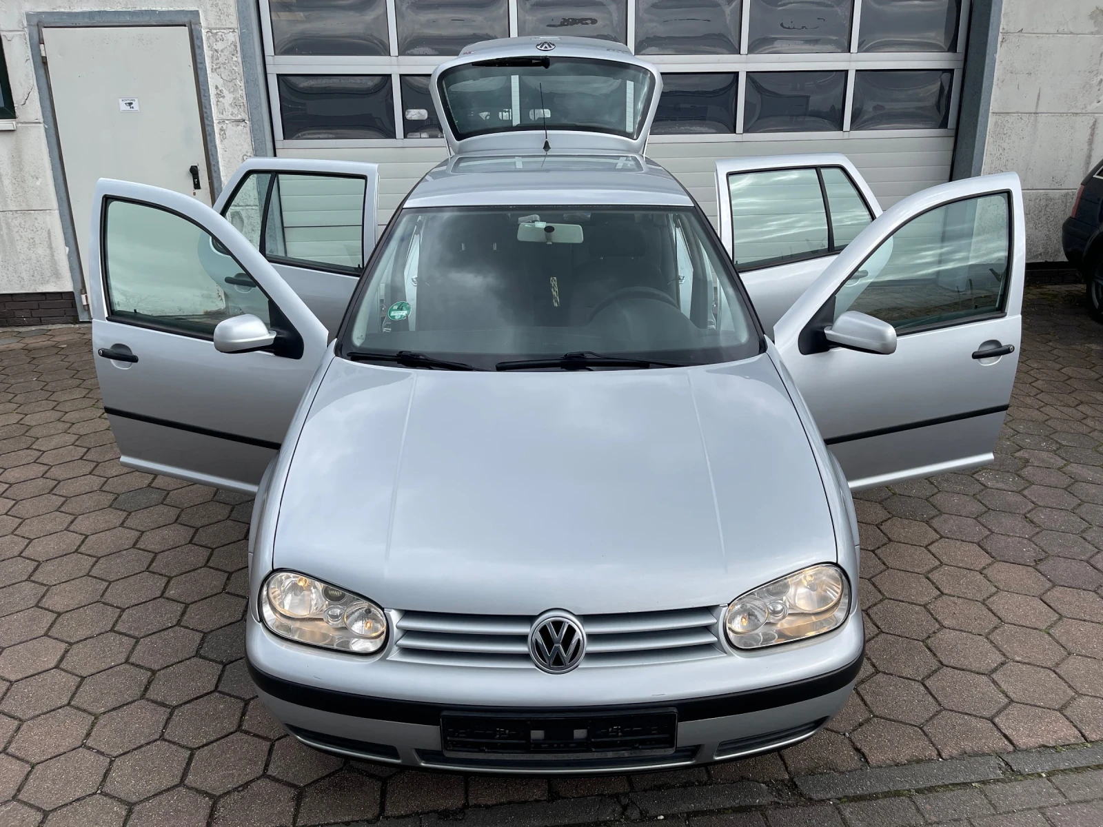 VW Golf 1.9 TDI 101ps., снимка 8 - Автомобили и джипове - 54053122