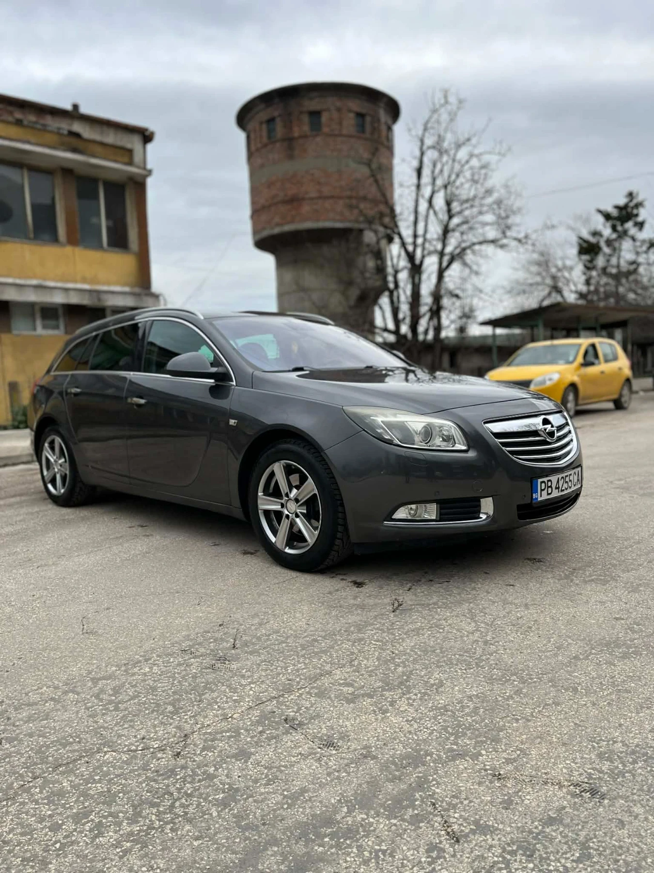 Opel Insignia 2.0 160 кс 2010 г 