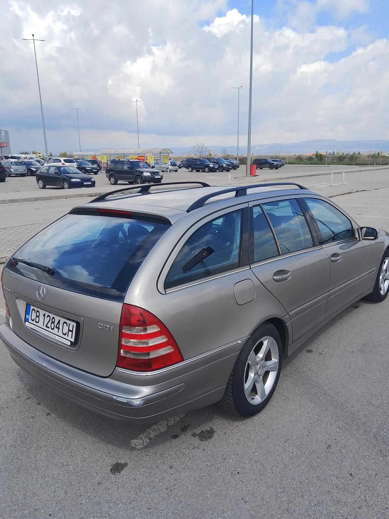 Mercedes-Benz C 220, снимка 4 - Автомобили и джипове - 54243826