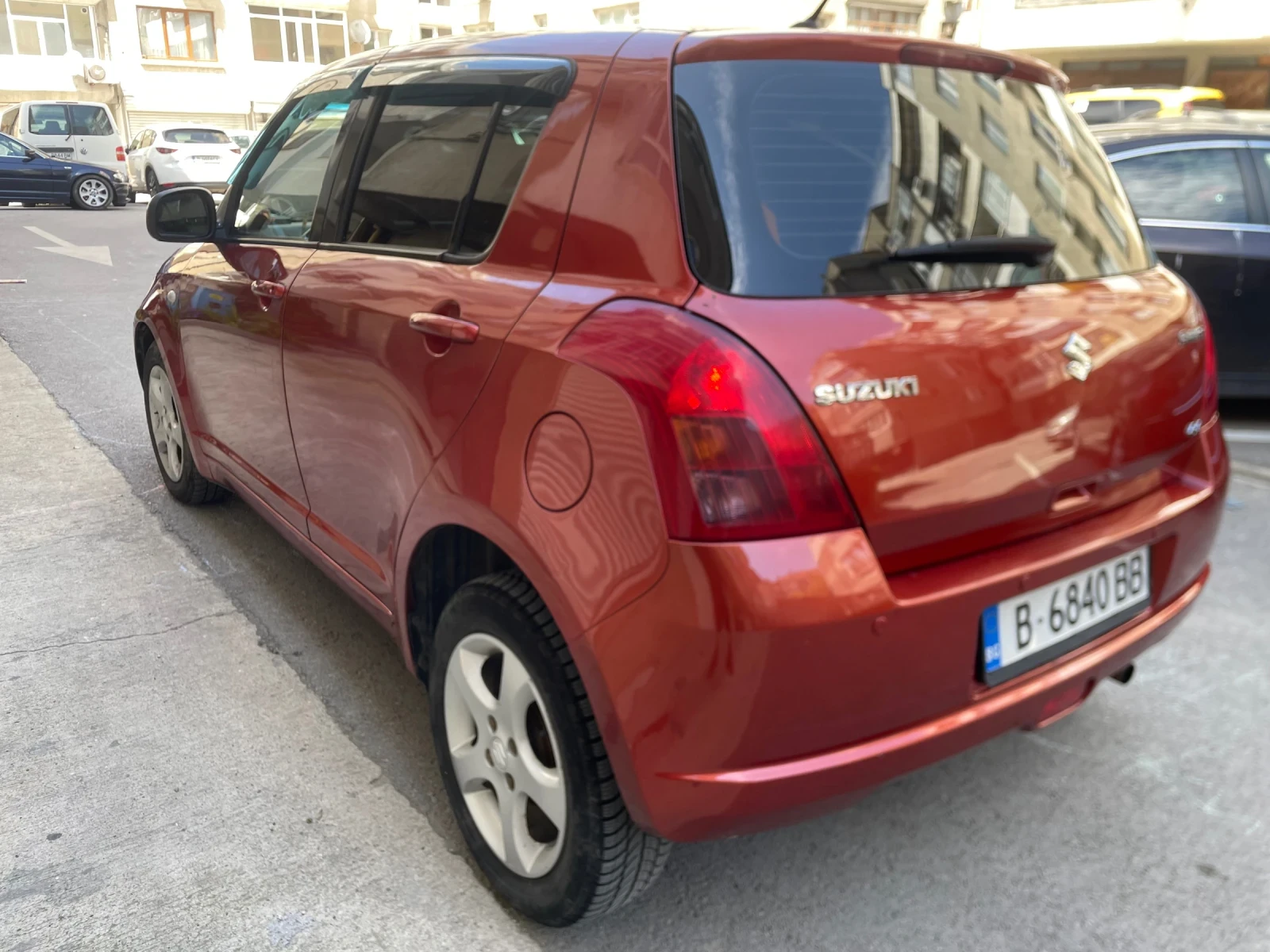 Suzuki Swift 1.3I 4x4 ГАЗ, снимка 5 - Автомобили и джипове - 54282019