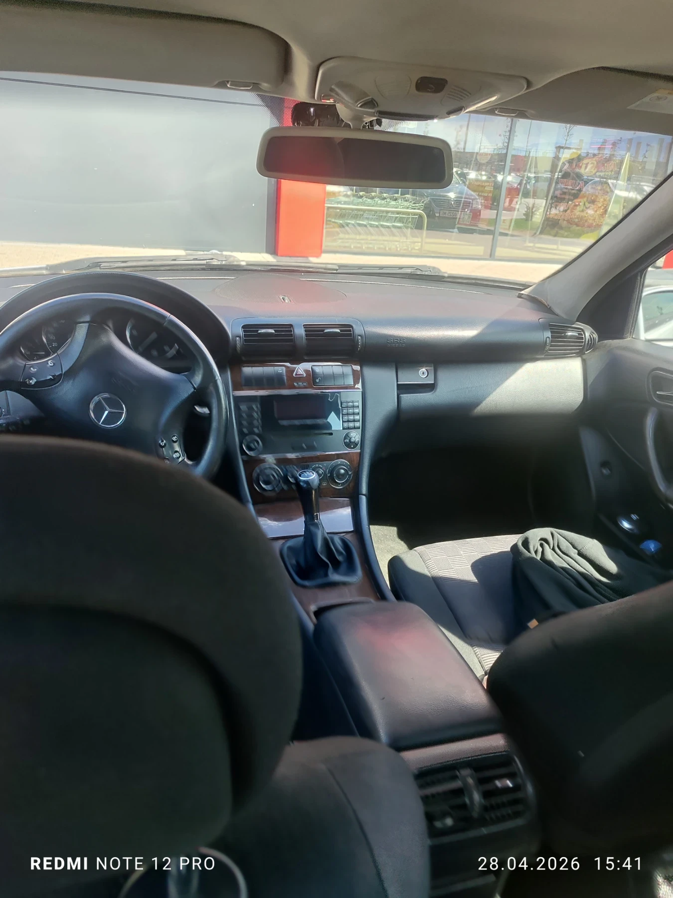 Mercedes-Benz C 220, снимка 3 - Автомобили и джипове - 54465941