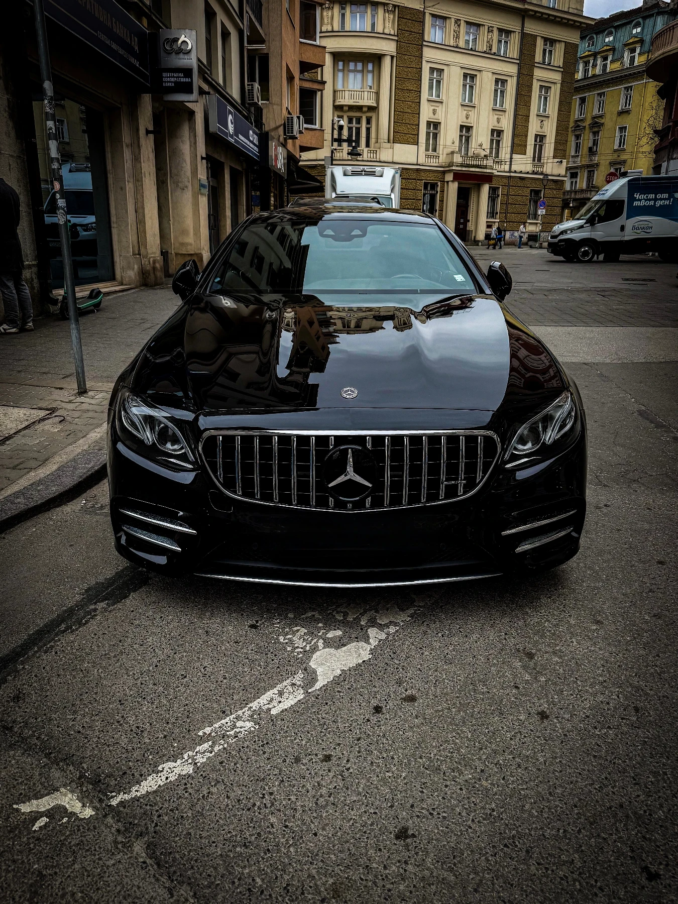 Mercedes-Benz E 220 E53 AMG / Burmester / Pano, снимка 2 - Автомобили и джипове - 54602828