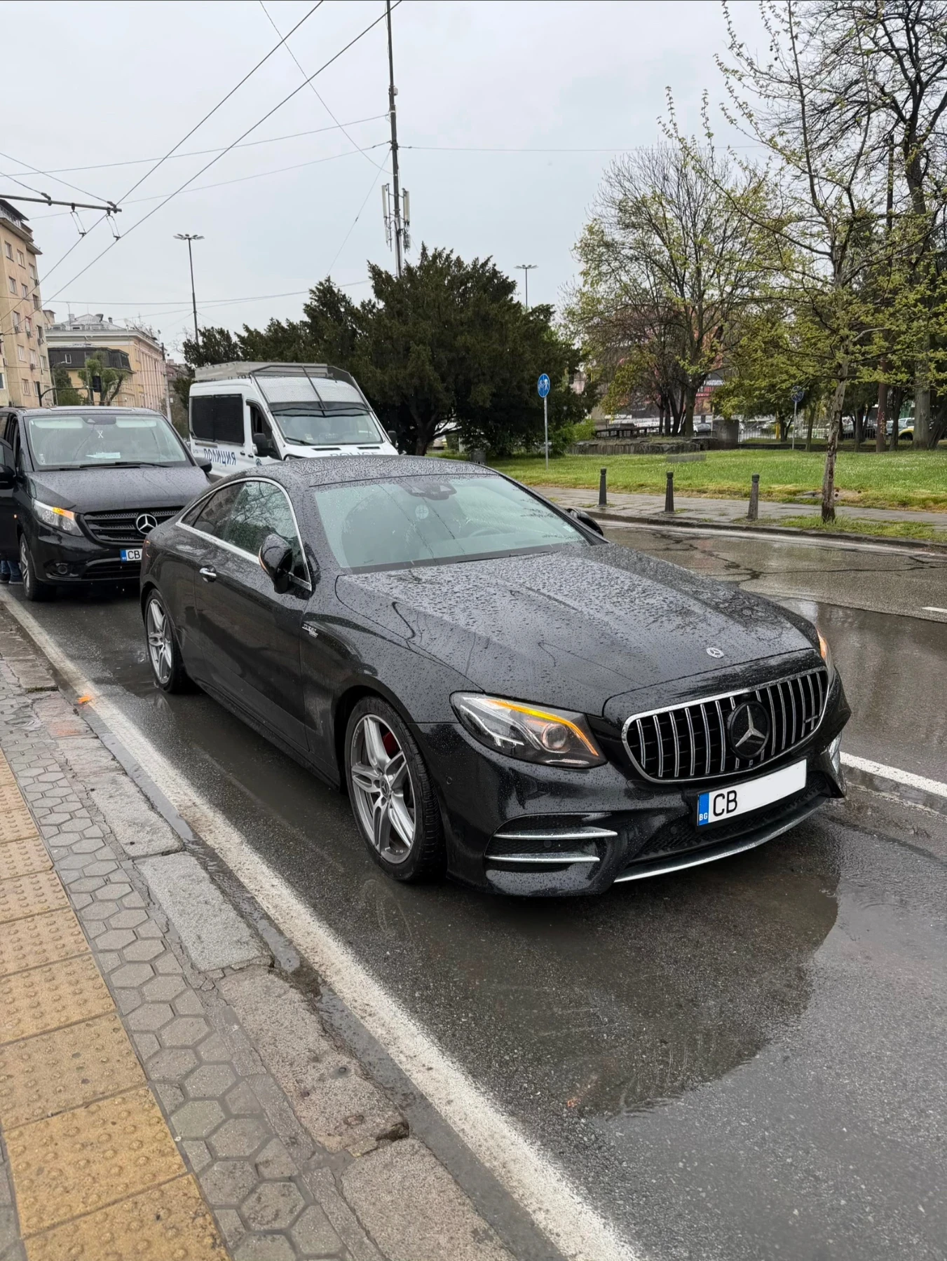 Mercedes-Benz E 220 E53 AMG / Burmester / Pano, снимка 4 - Автомобили и джипове - 54602828