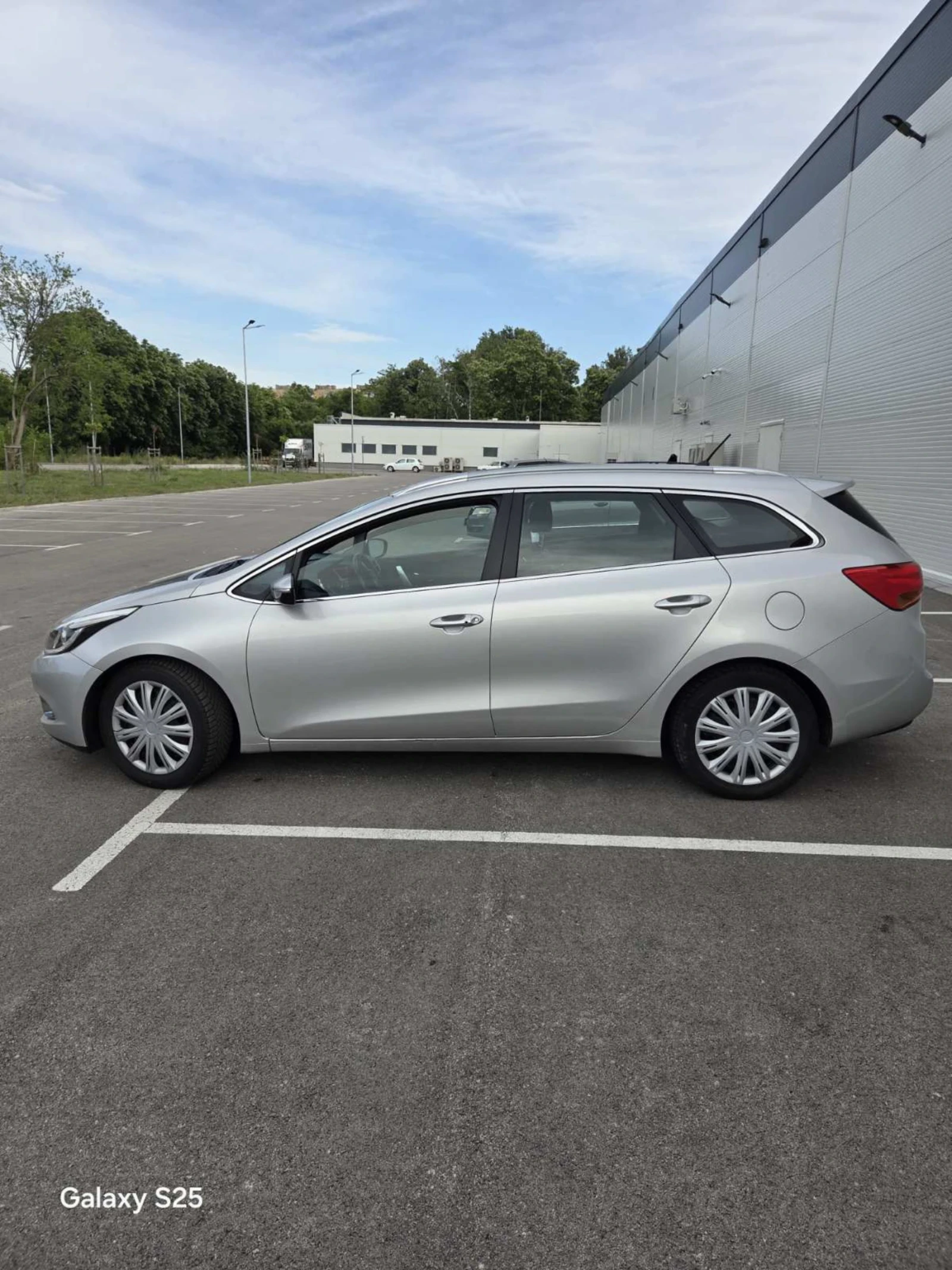 Kia Ceed, снимка 3 - Автомобили и джипове - 54723499