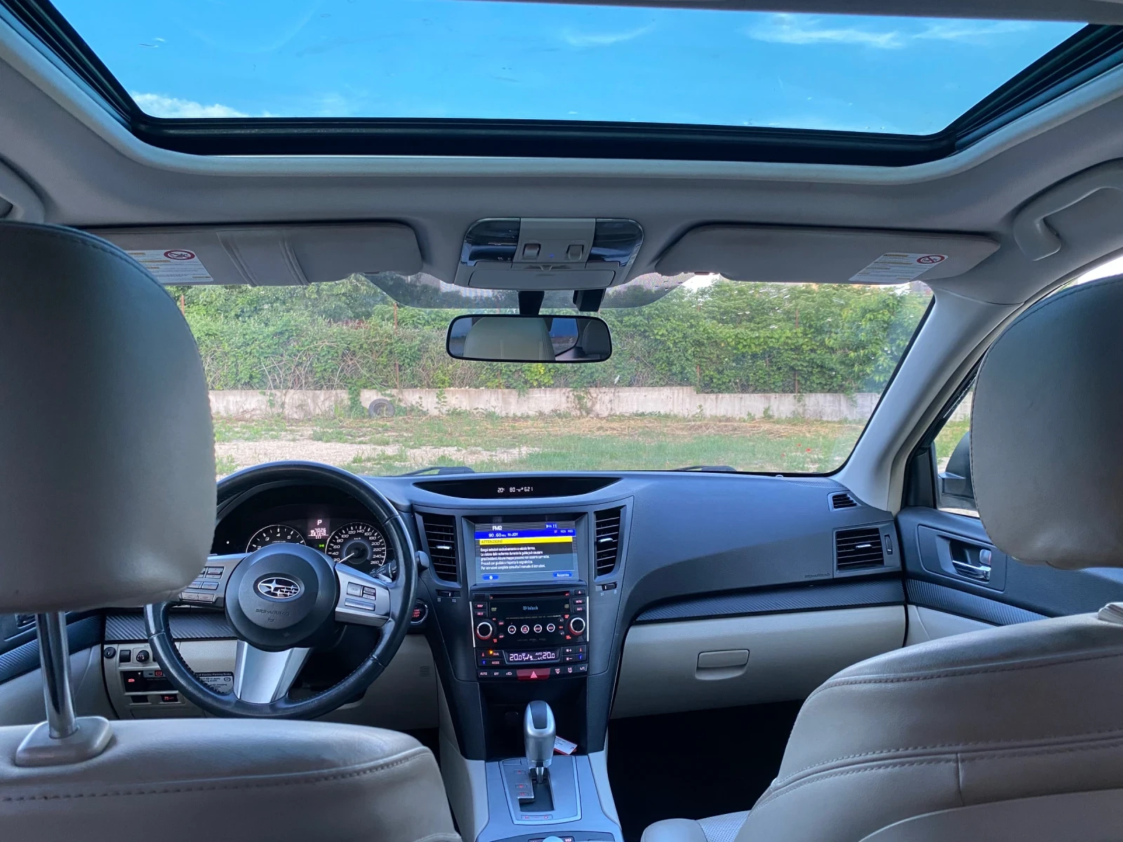 Subaru Outback 3.6 AWD 260 к.с, снимка 10 - Автомобили и джипове - 54804529